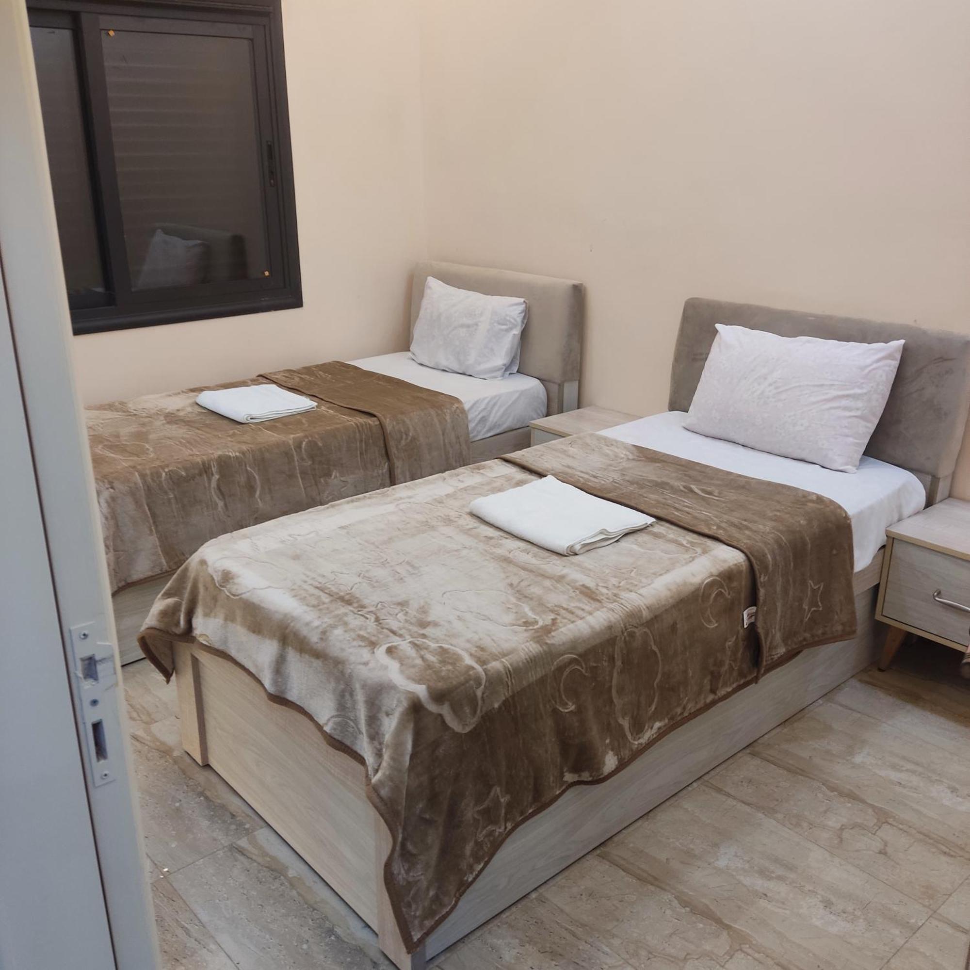 ג'אראש Lotus Housing For Furnished Apartments מראה חיצוני תמונה