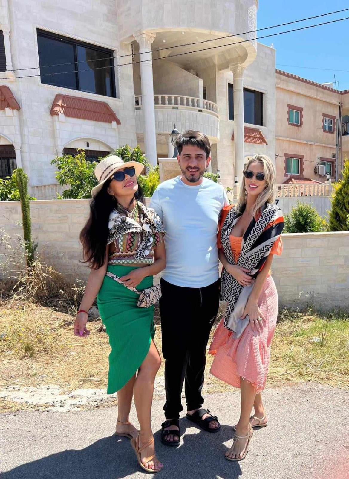 ג'אראש Lotus Housing For Furnished Apartments מראה חיצוני תמונה
