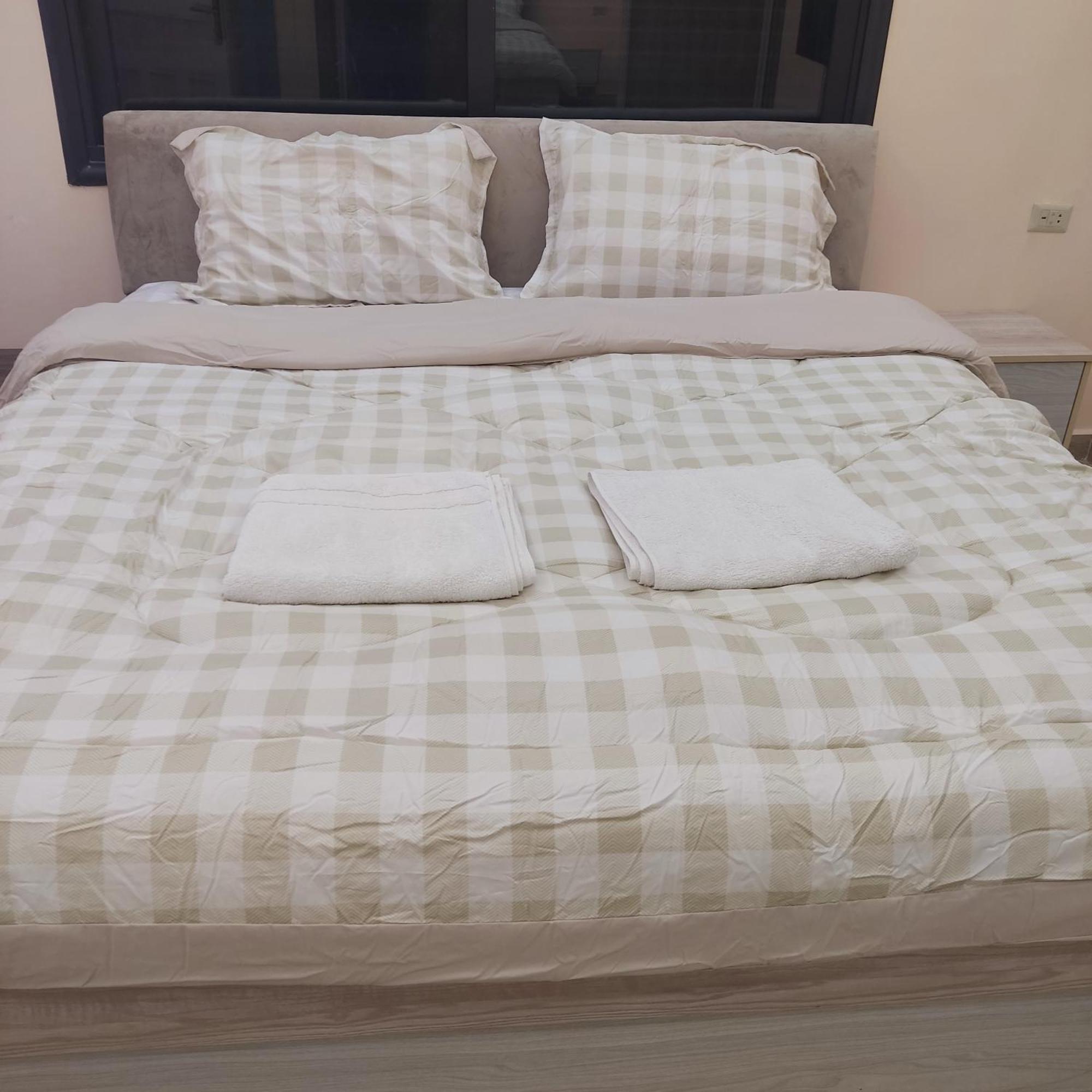 ג'אראש Lotus Housing For Furnished Apartments מראה חיצוני תמונה