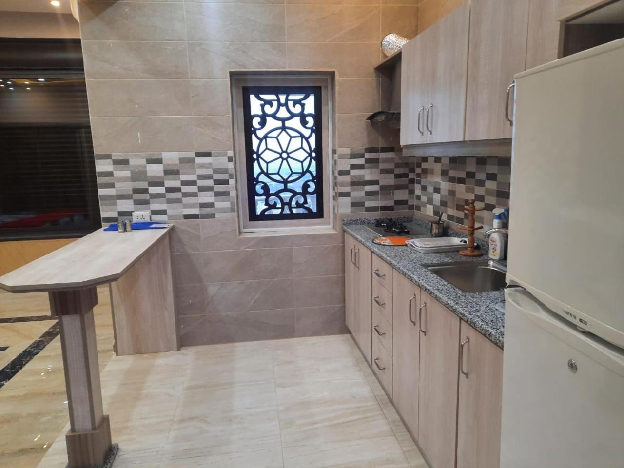 ג'אראש Lotus Housing For Furnished Apartments חדר תמונה