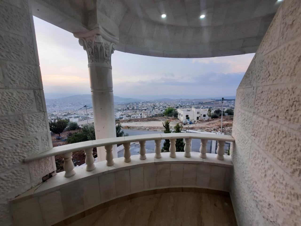 ג'אראש Lotus Housing For Furnished Apartments חדר תמונה